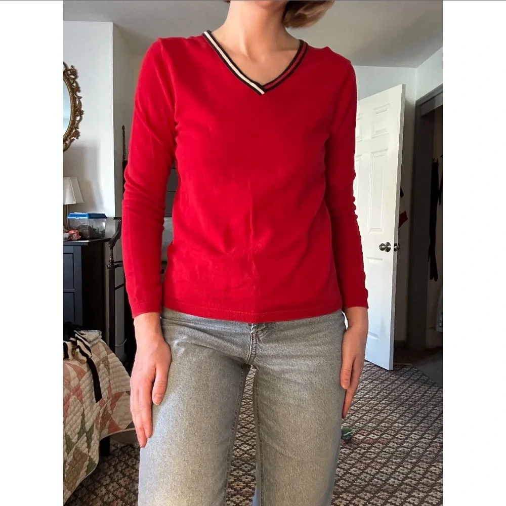 Vintage Tommy Hilfiger sweater - Picture 2 of 5